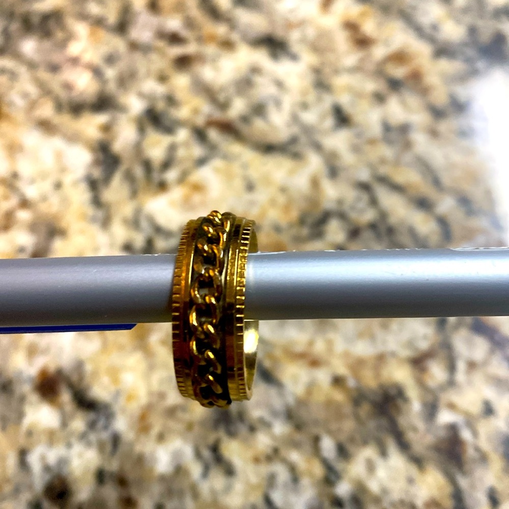 Stress Ring, center spin ring,costume jewelry,woman’s thumb ring,men’s 9/10,